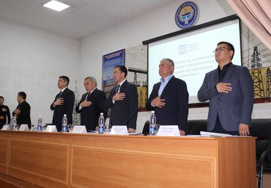 photo_5323438807950494912_y